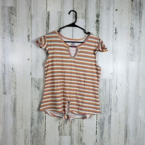 3/$15 no boundaries Cute striped front tie summer top size large - Picture 1 of 10